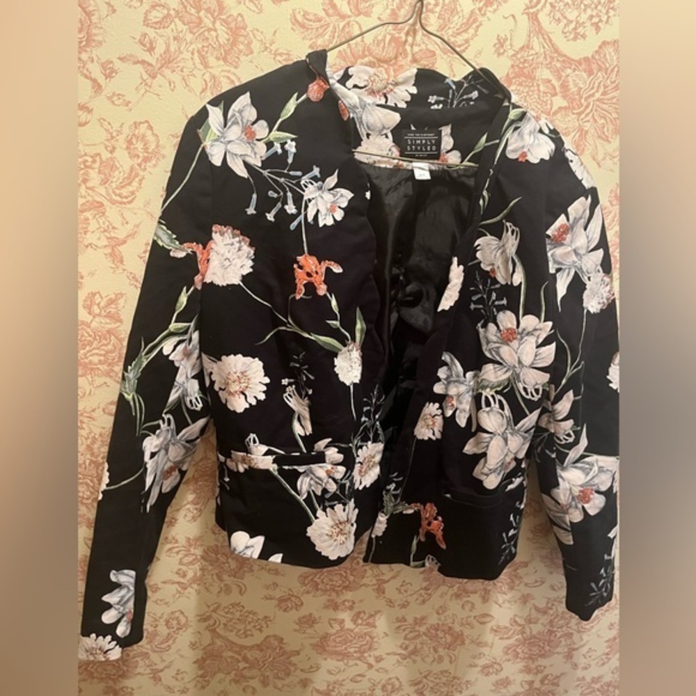 Simply Styled By Sears Floral Blazer Scalloped Edges